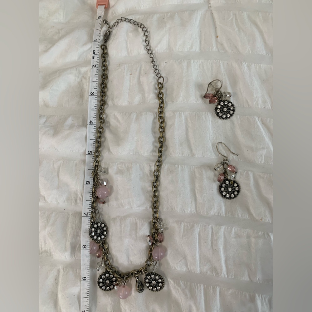 Elegant Pink and Silver Necklace and Earring Set - Picture 12 of 13